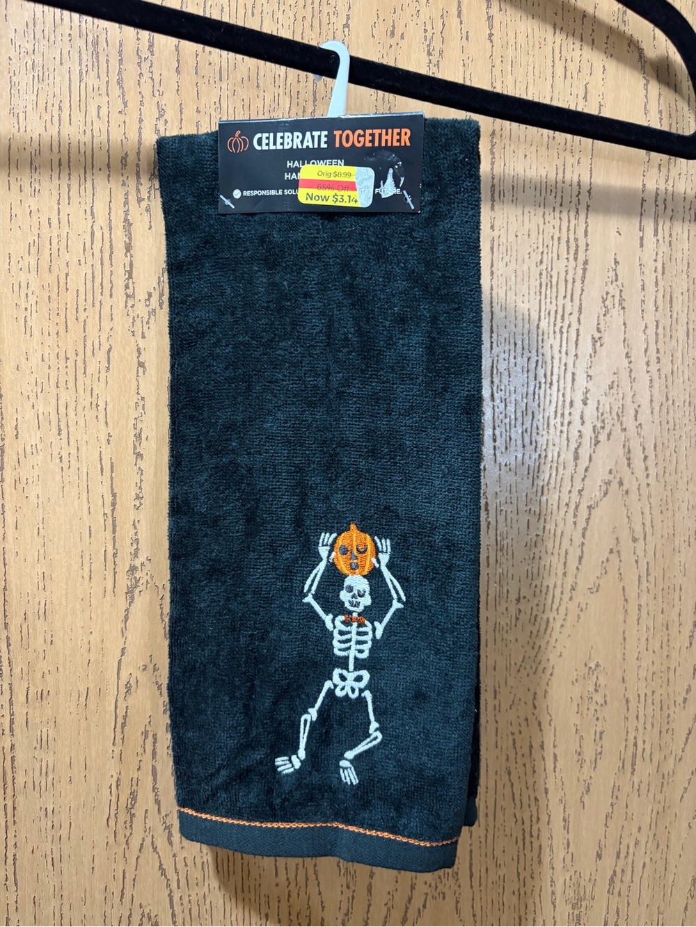 Celebrate Together Halloween Skeleton Pumpkin Hand Towel NWT